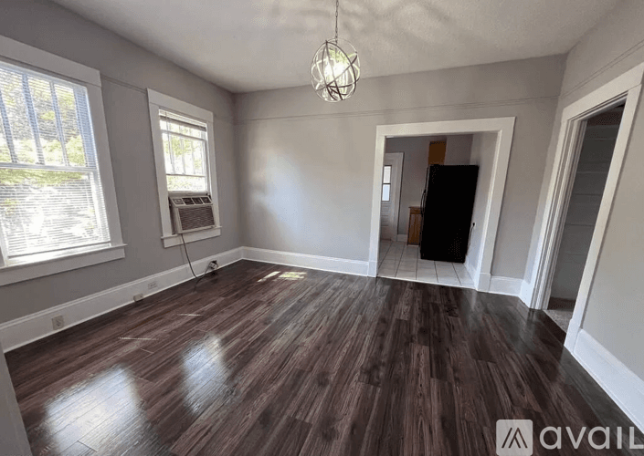 Jacksonville House: 7266 Barberie St