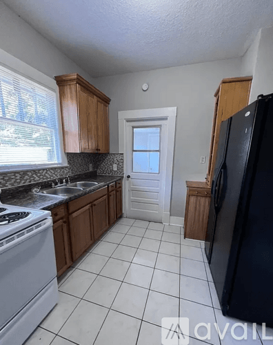Jacksonville House: 7266 Barberie St