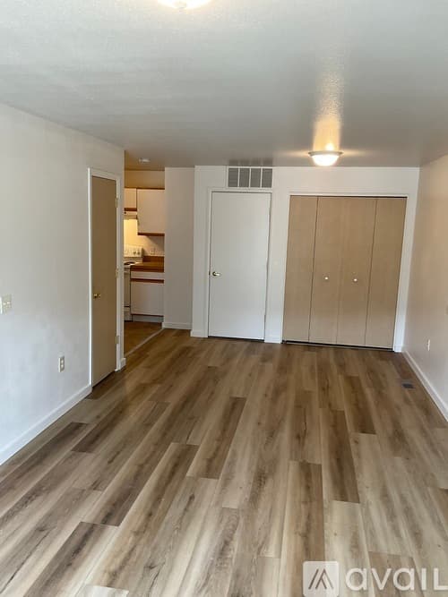 Boise Condo: 3311 N Lakeharbor Ln