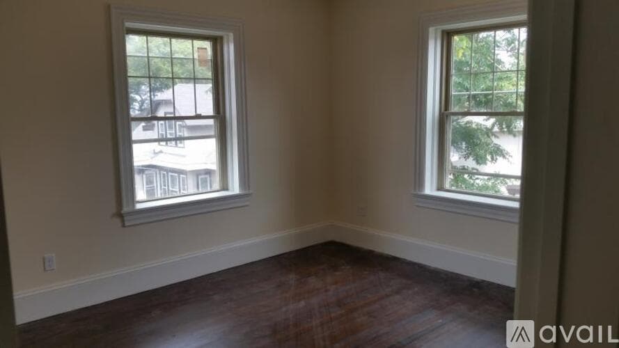 Boston Apartment: 29 Commonwealth Terrace