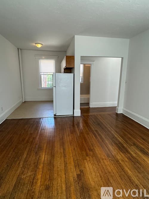 Boston Apartment: 122 Warren St