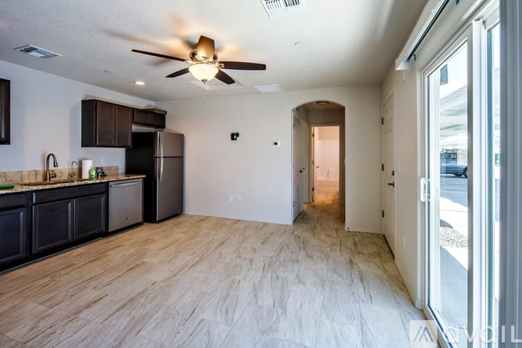 Lake Havasu City Condo: 2060 Swanson Ave