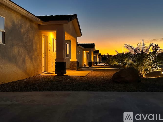 Lake Havasu City Apartment: 2060 Swanson Ave