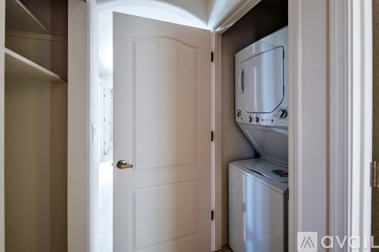 Lake Havasu City Apartment: 2060 Swanson Ave