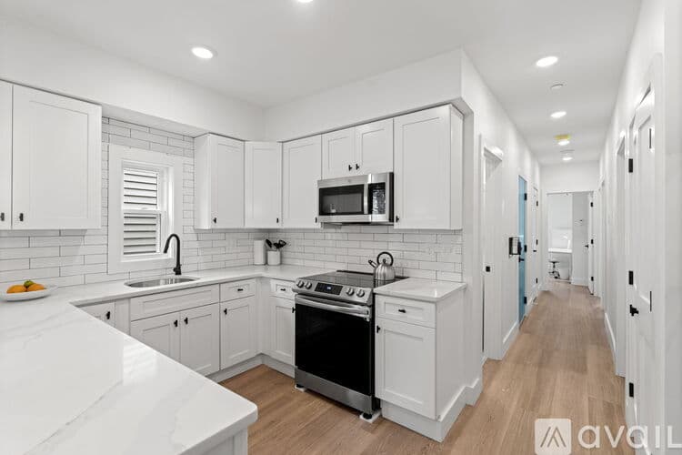 Boston Apartment: 621 E 8th St