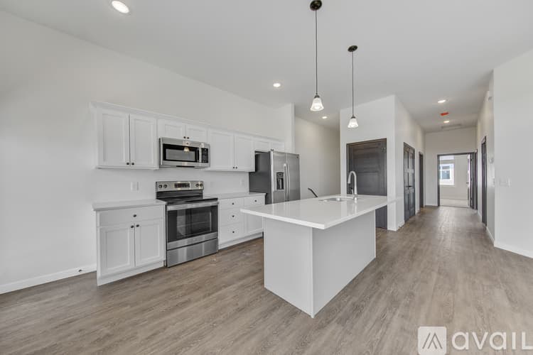 North Mankato Townhome: 2306 Pleasant Vw Dr