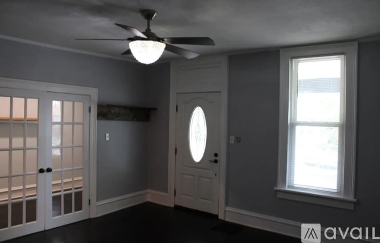 Lafayette House: 1110 North St