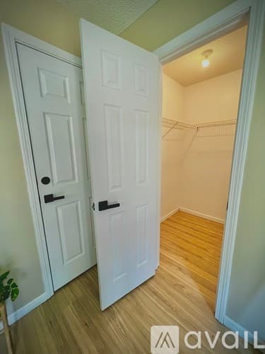 Seneca House: 367 East Reedy Fork Road