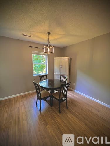 Seneca House: 367 East Reedy Fork Road