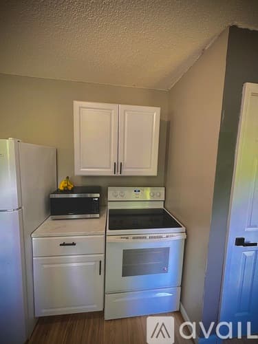 Seneca House: 367 East Reedy Fork Road