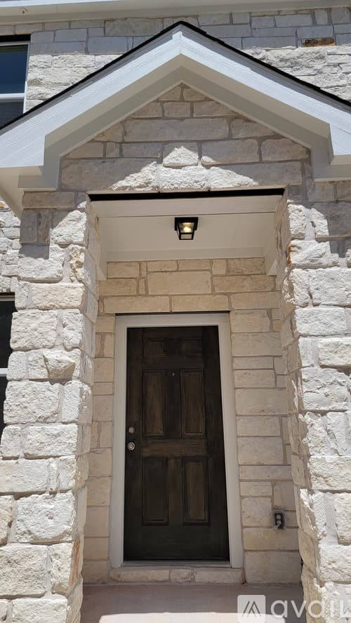 Leander Townhome: 1527 Fenton Hill Drive
