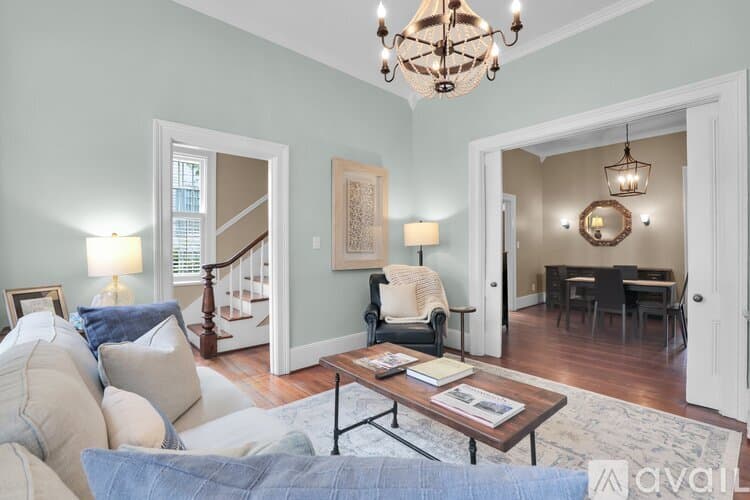 Savannah Townhome: 322 Price St