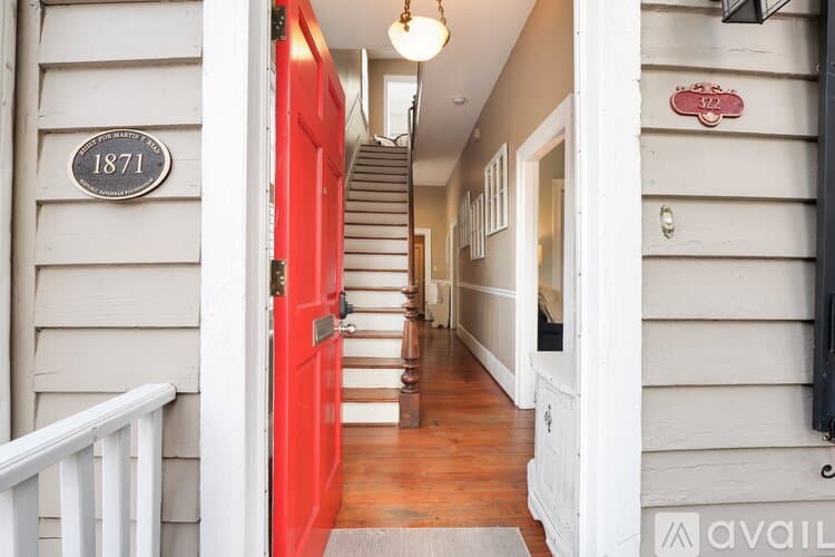 Savannah Townhome: 322 Price St