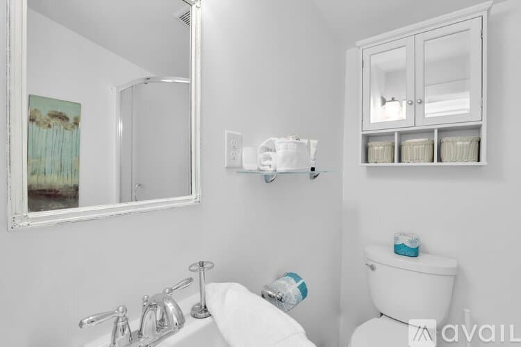 Savannah Townhome: 322 Price St
