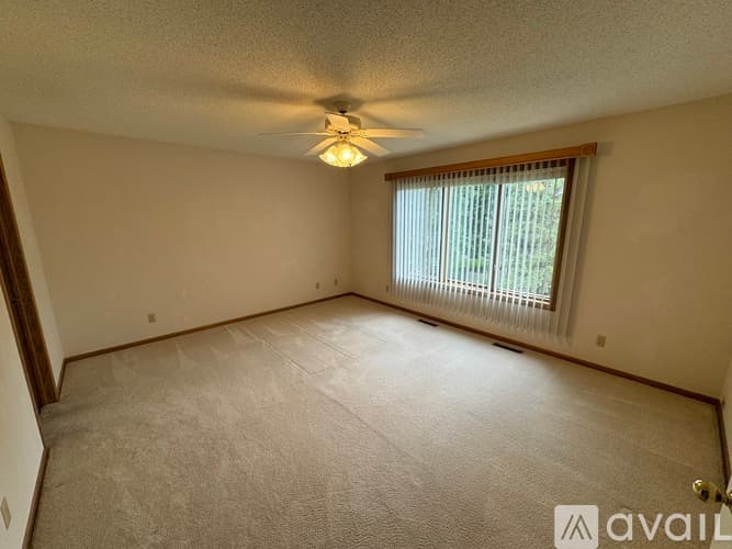 Woodbury House: 3800 Monticello Dr