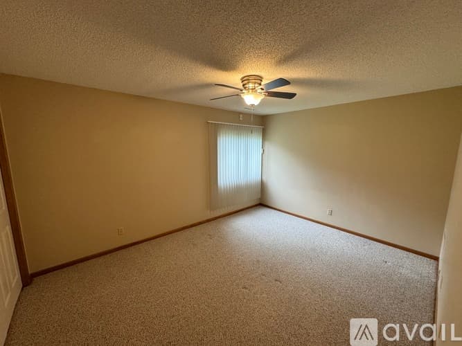 Woodbury House: 3800 Monticello Dr
