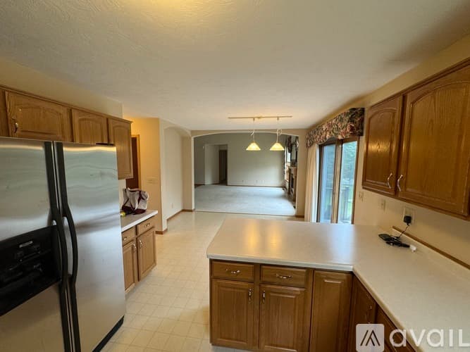 Woodbury House: 3800 Monticello Dr