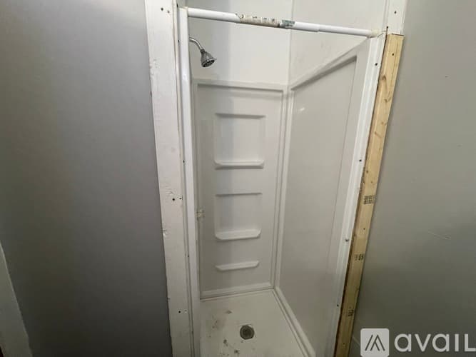 Terre Haute Apartment: 2000 Locust St