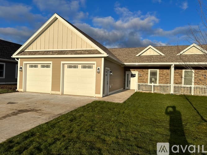 Rome Townhome: 272 Liam Lane