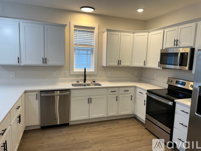 Rome Townhome: 272 Liam Lane