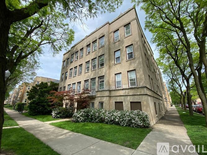 Chicago Apartment: 6305 N Washtenaw Ave
