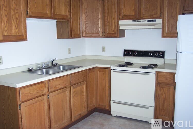 Tomah Apartment: 901 E Monowau St