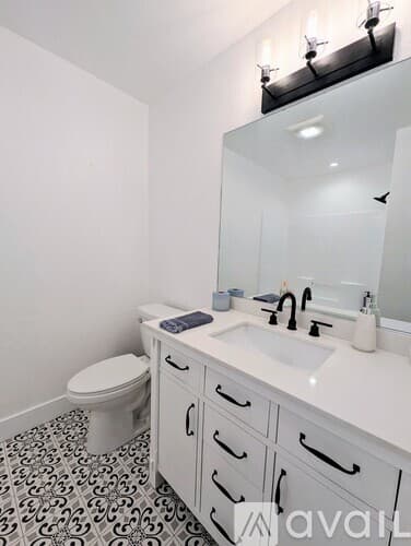 Santa Barbara House: 4636 Granada Place