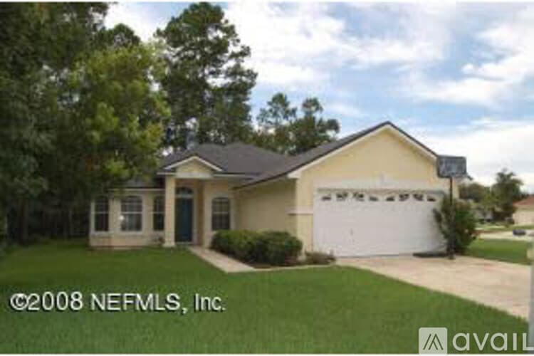 Saint Johns House: 992 Buttercup Drive