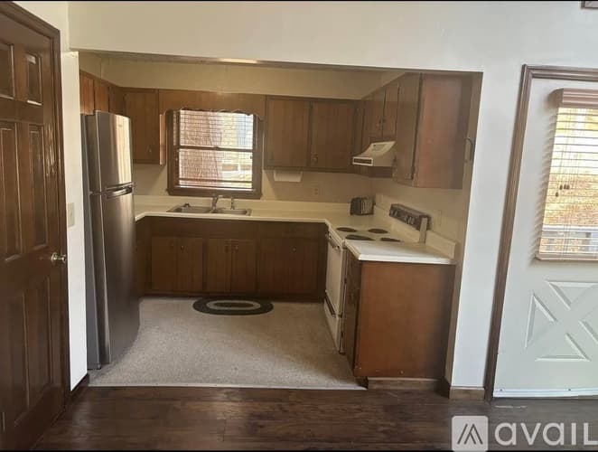 Dillard House: 680 Chalet Village Drive