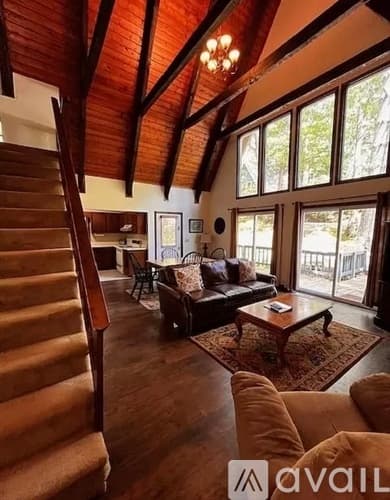 Dillard House: 680 Chalet Village Drive
