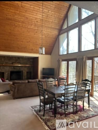 Dillard House: 417 Chalet Village Dr