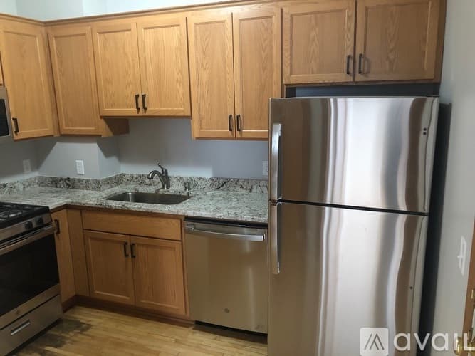 Minneapolis Apartment: 3208 Blaisdell Ave