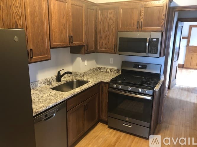 Minneapolis Apartment: 3208 Blaisdell Ave