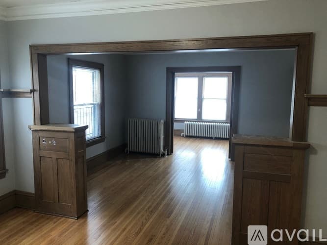 Minneapolis Apartment: 3208 Blaisdell Ave
