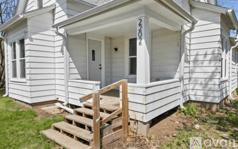 Blair House: 2202 Nebraska Street