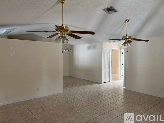 Largo House: 3717 137th Avenue North