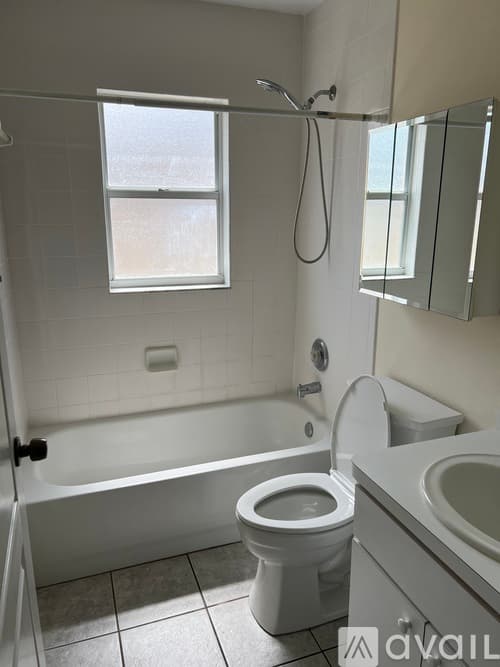 Largo House: 3717 137th Avenue North