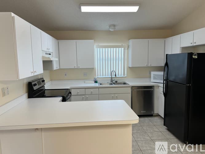 Largo House: 3717 137th Avenue North