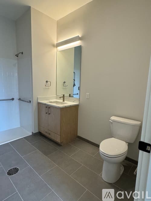 Brookline Apartment: 5 Washington St