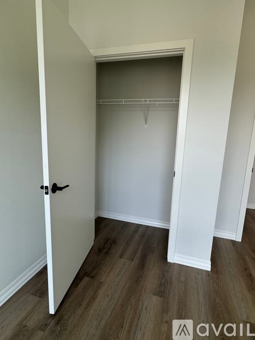 Brookline Apartment: 5 Washington St