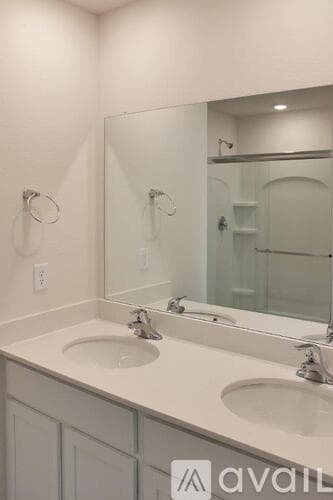 Highfill House: 106 NW Pinwheel St