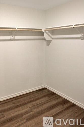Highfill House: 106 NW Pinwheel St
