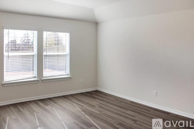 Highfill House: 106 NW Pinwheel St