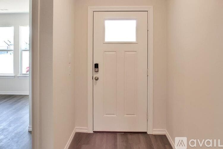 Highfill House: 106 NW Pinwheel St