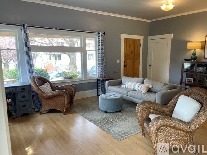 Portland Apartment: 4418 N Vancouver Ave Urban Pad