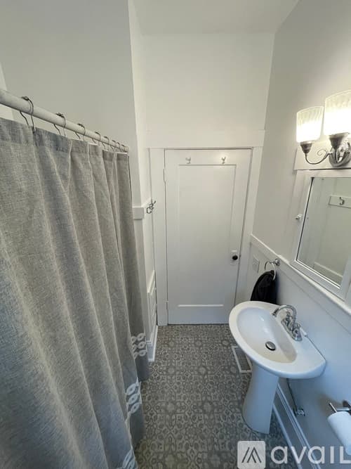 Portland Apartment: 4418 N Vancouver Ave Urban Pad