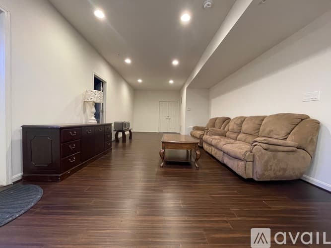 Fort Washington Apartment: 13313 Digges Terrace