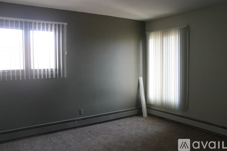 Willmar Apartment: 1701 5th St SW