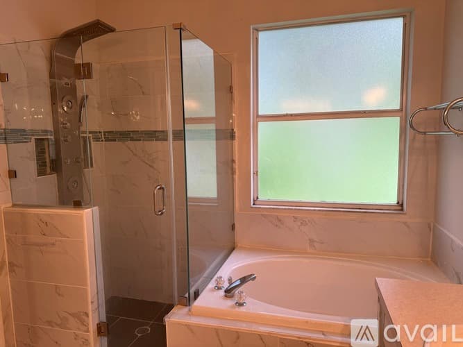 Tampa House: 8404 Fenwick Avenue