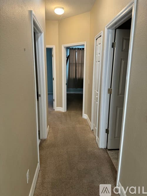 Tampa House: 8404 Fenwick Avenue